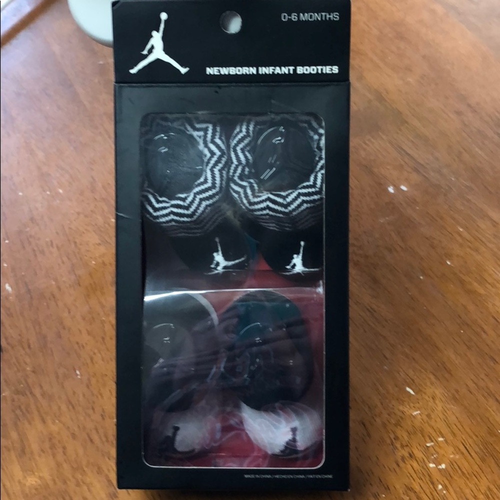 Newborn infant Jordan sock set